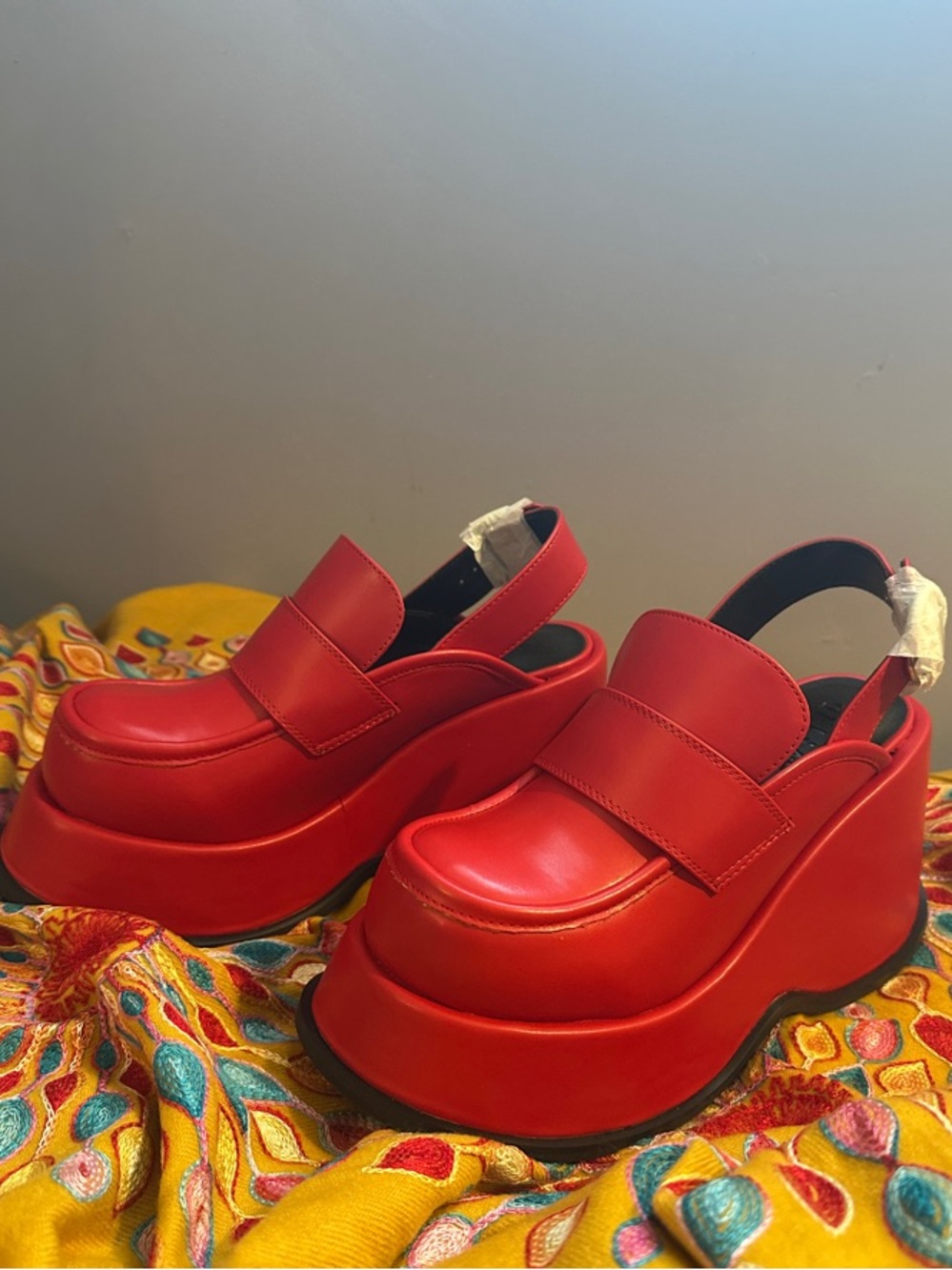 deLiA’s by Dolls Kill Red Platform Slingback Loafer Heels - Women NWOT